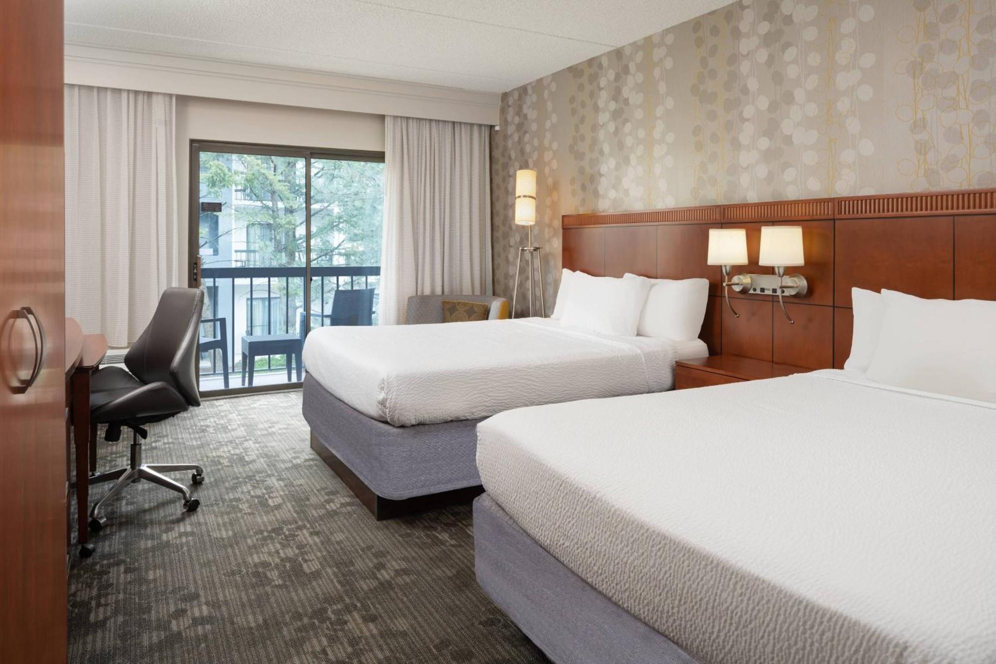 Courtyard Chicago Wood Dale / Itasca Hotel Bagian luar foto