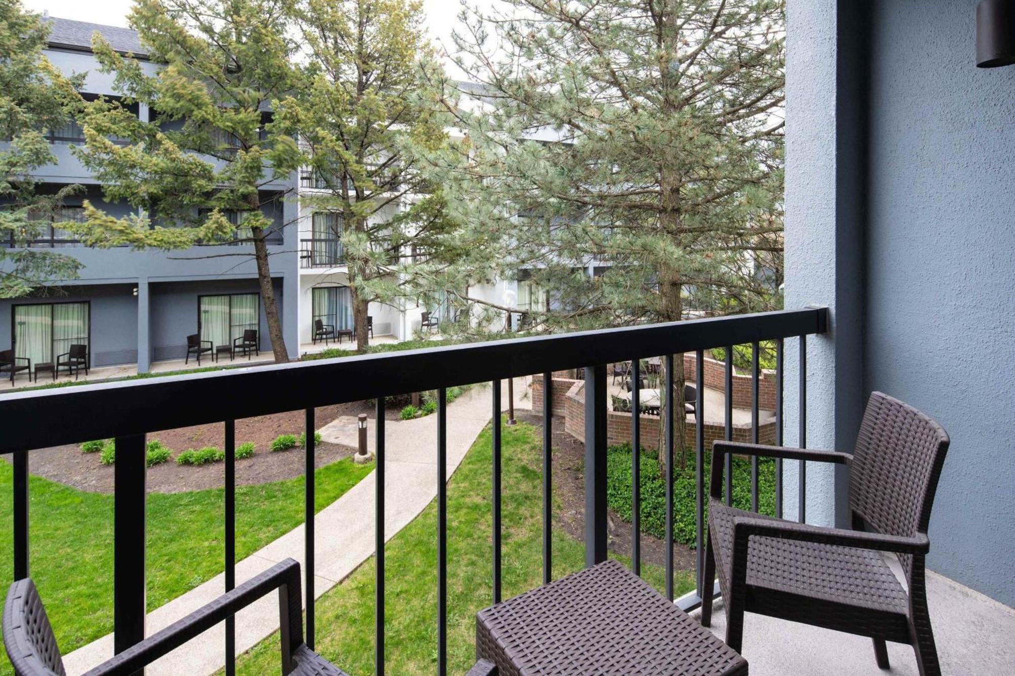 Courtyard Chicago Wood Dale / Itasca Hotel Bagian luar foto